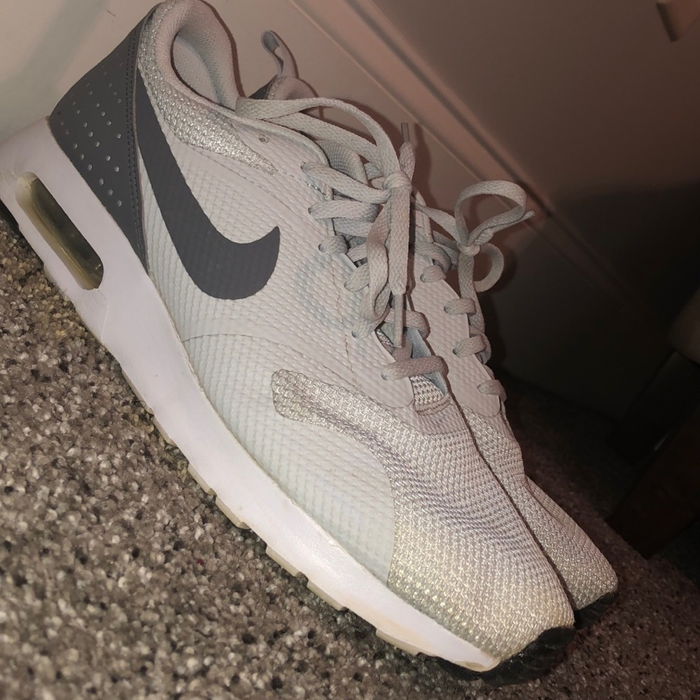 Nike Air Max Tavas